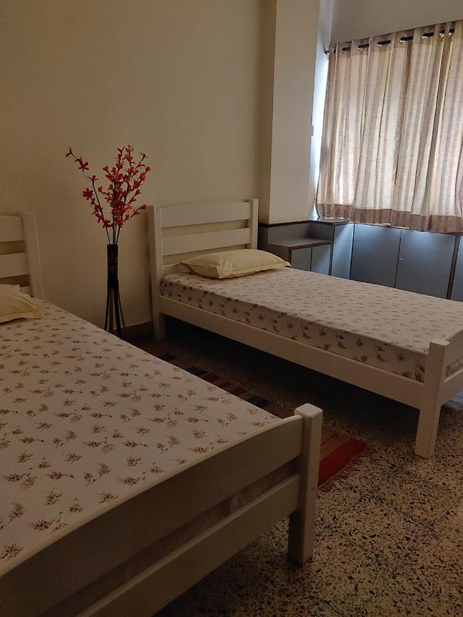 Raahgir Apartment Nashik Bagian luar foto