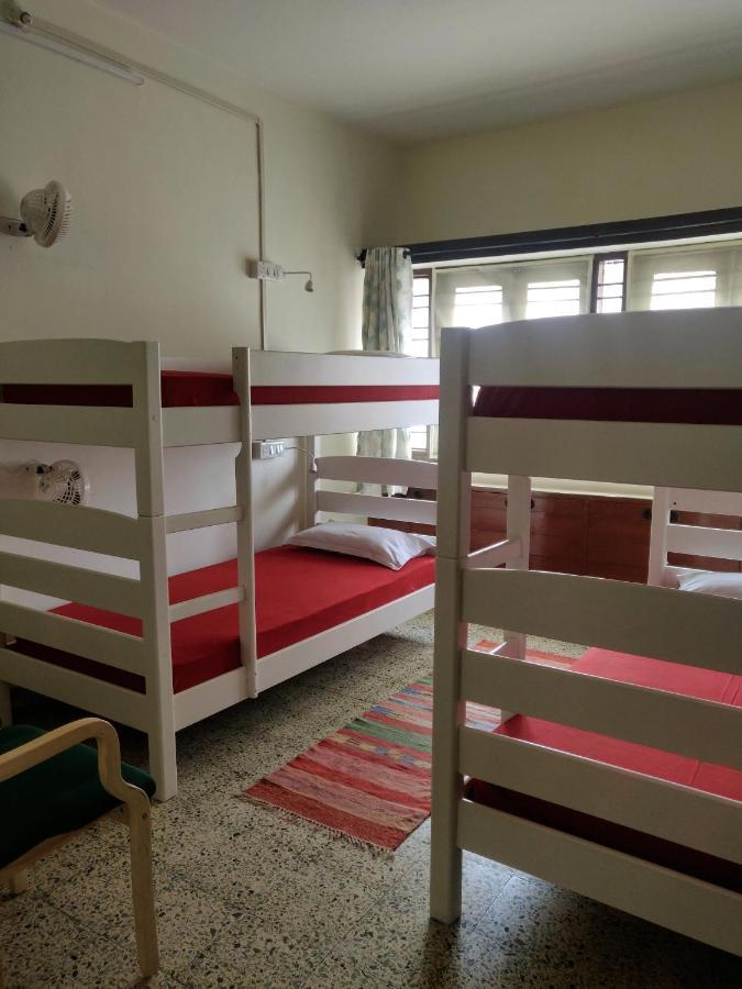 Raahgir Apartment Nashik Bagian luar foto