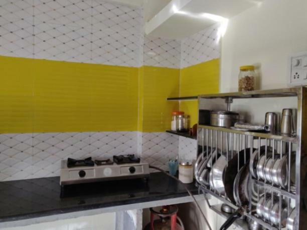 Raahgir Apartment Nashik Bagian luar foto